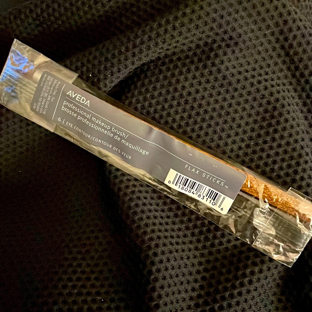 Aveda Flax Sticks number 6 for eye contour - BRAND NEW!